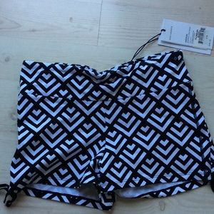 Satva Ashli Shorts NWT black and white geo print
